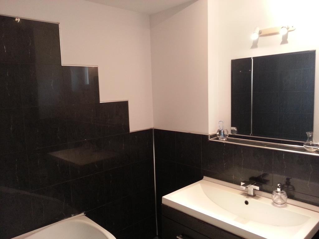 בוקרשט Apartment 3 Rooms Elegant מראה חיצוני תמונה