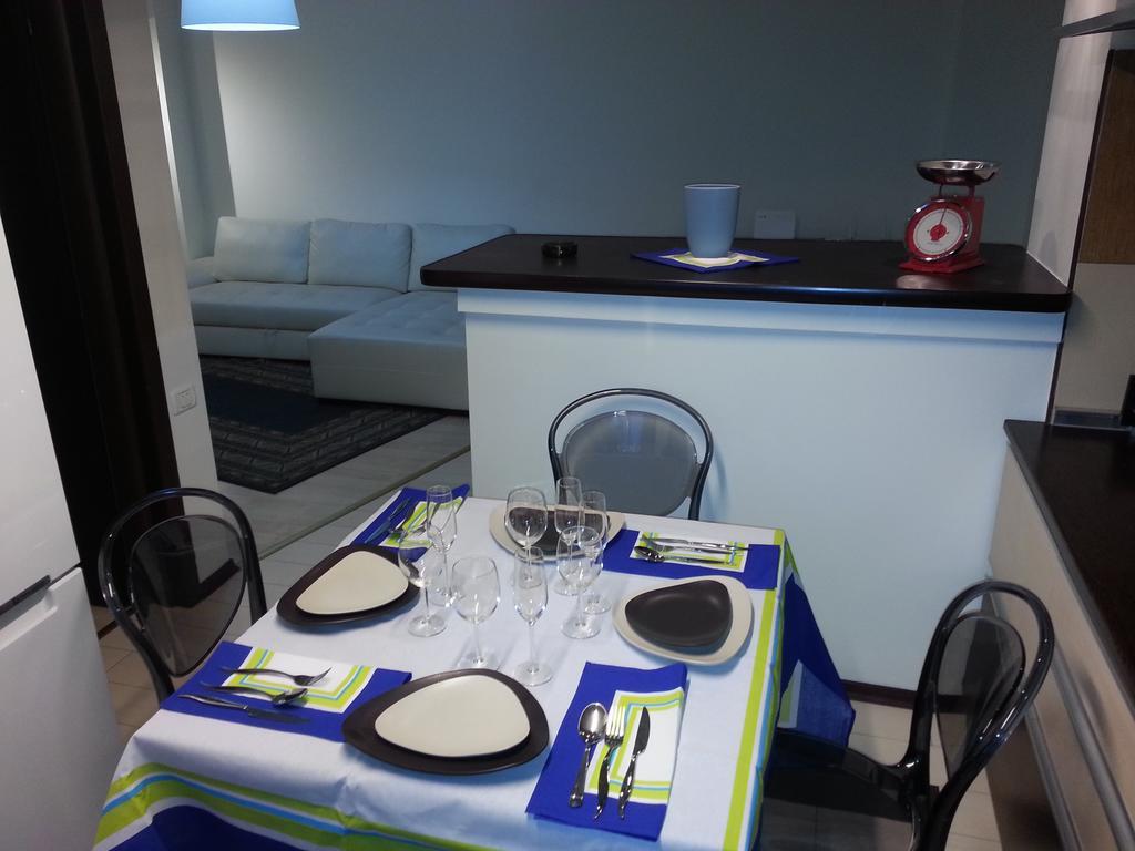 בוקרשט Apartment 3 Rooms Elegant מראה חיצוני תמונה